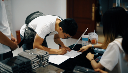 “倾听、交流、分享”2018J9九游会学院夏季校友会(图3)